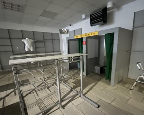 Lokal handlowy 180 m kw.  w centrum Dęblina.