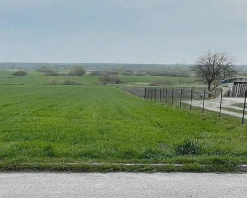 Ładna działka budowlano-rolna, blisko rzeka Wieprz.