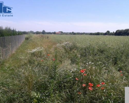 Sprzedam piękną działkę miejscowości Nowy Krępiec gm. Mełgiew o powierzchni całkowitej 27 ar za 155 000 zł. Opis działki:- powi