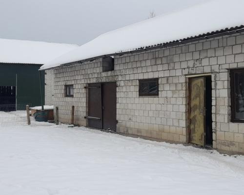 Zadbane gospodarstwo na przedmieściach Opola Lub.