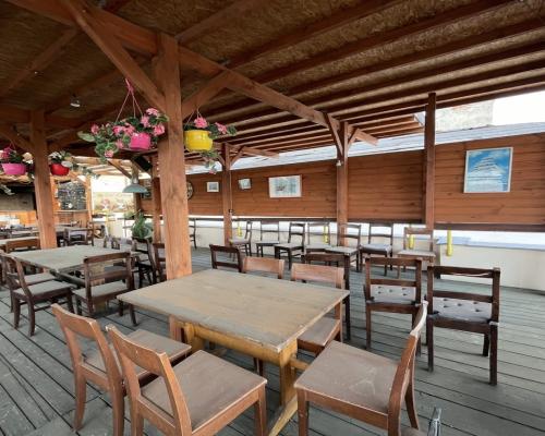 Restauracja REJS nad Wisłą w Puławach.