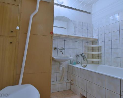 3 pokoje w Centrum, przy Aquaparku, do remontu