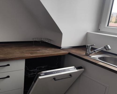 Po remoncie I osobna przestrzeń sypialniana