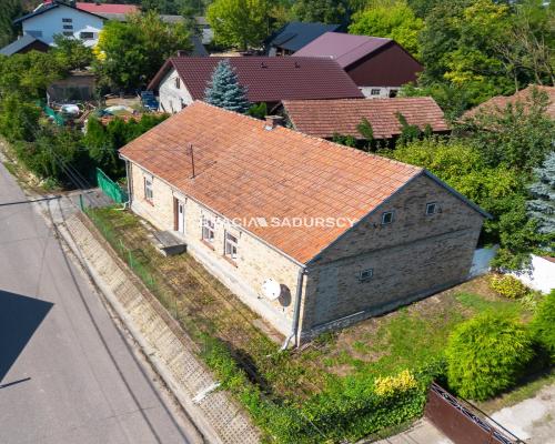Wiejski Dom z Zabudowaniami w Błogocicach 