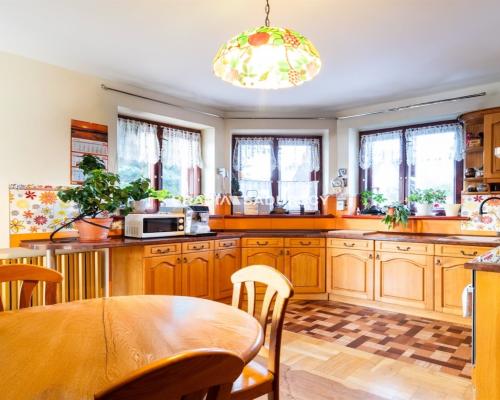 Piękny domd z cudnym ogrodem | Kopaliny