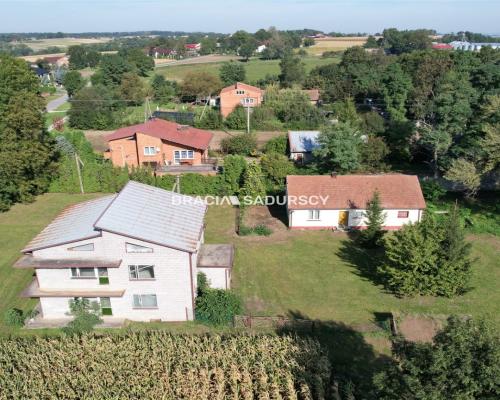 Sieradzice gmina Kazimierza Wielka 2 domy