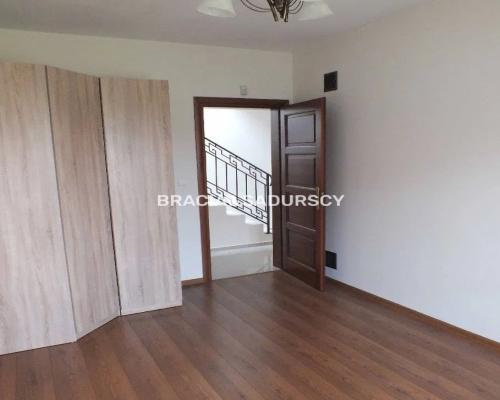 Wynajem domu w sercu Woli Justowskiej 260m2