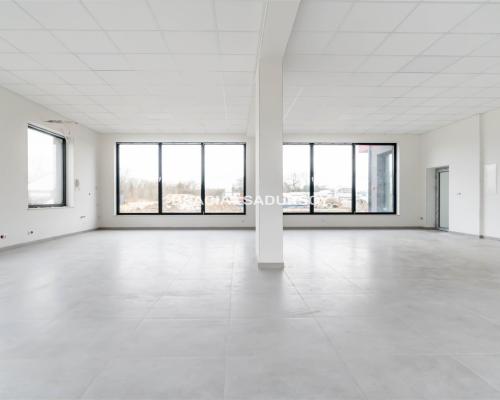 Lokal usługowy do wynajęcia - 104m2!!