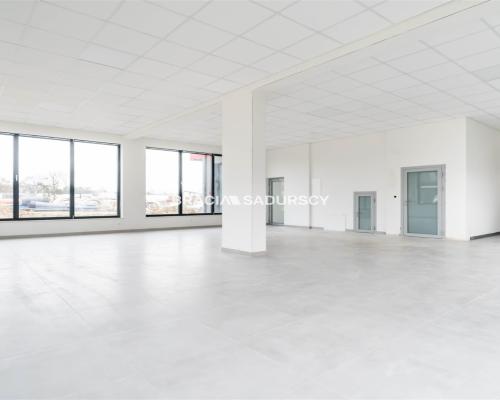 Lokal usługowy do wynajęcia - 104m2!!