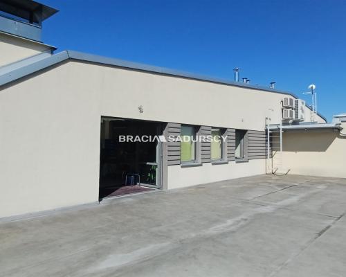 Kokotów, do wynajęcia lokal biurowo-ekspozycyjno-magazynowy - 326 m&sup2;  

 Oferujemy do wynajęcia przestronny lokal o powier