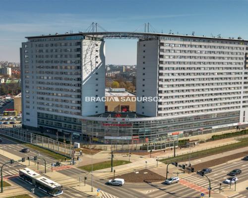 SŁONECZNE, 1-POKOJOWE W ATRAKCYJNEJ LOKALIZACJI