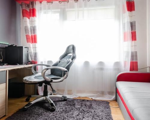 2-pok,ul.Łużycka,zieleń,d.lokalizacja