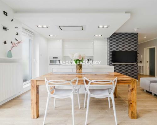 Apartament z dużym ogrodem na Zabłociu