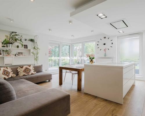 Apartament z dużym ogrodem na Zabłociu