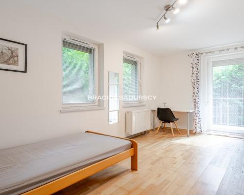 Fajne mieszkanie,dobra lokazliacja,balkon,zieleń