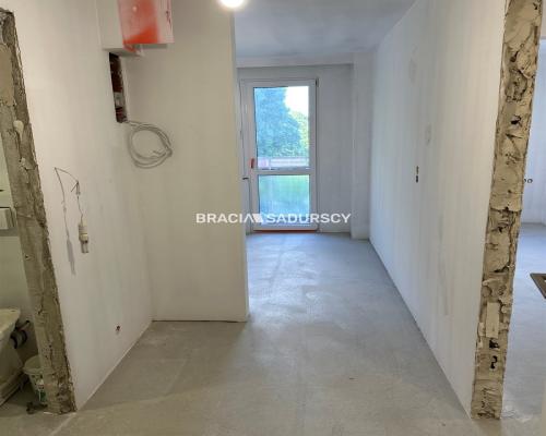 35m2 2 pokoje balkon Mistrzejowice!