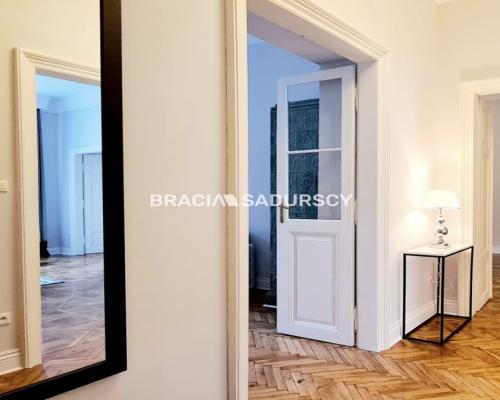 Wyjątkowy apartament w sercu Krakowa!