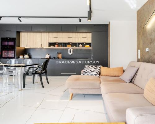 Apartament / wysoki standard / Zabłocie