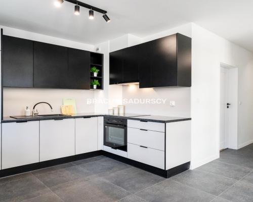 Mistrzejowiece 2pok., 2022r. dwustronne, jasne