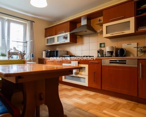 73 m², 3 pokoje, balkon, świetna lokalizacja!