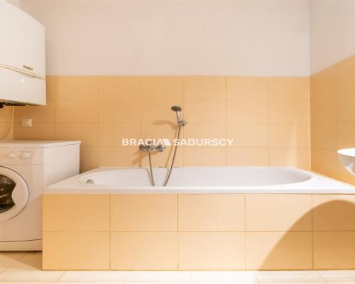 Wyjątkowy apartament w przedwojennej kamienicy