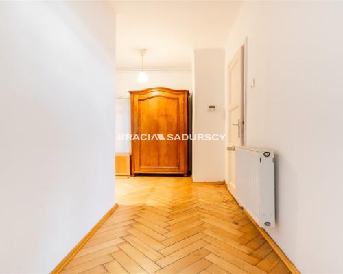 Wyjątkowy apartament w przedwojennej kamienicy