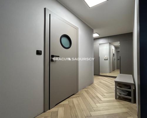 Os. Piastów, 3 pokoje z przestronnym balkonem