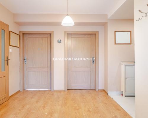 3 pokoje, duży balkon, komórka lokatorska, garaż