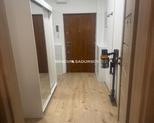 2-POKOJOWE  W CENTRUM NOWEJ HUTY