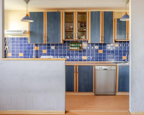 M-3 3 POK. 43 M2 BALKON PIWNICA NOWA HUTA WIDOK