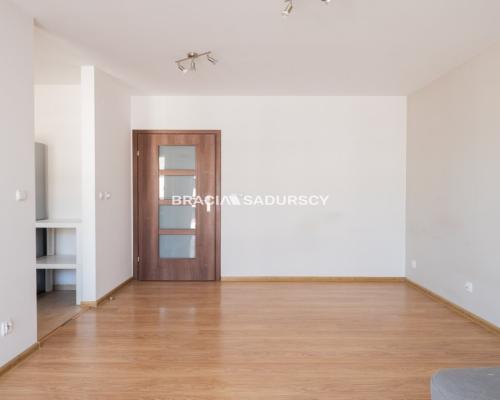 Kawalerka 32 m²–Dywizjonu 303–Świetna lokalizacja