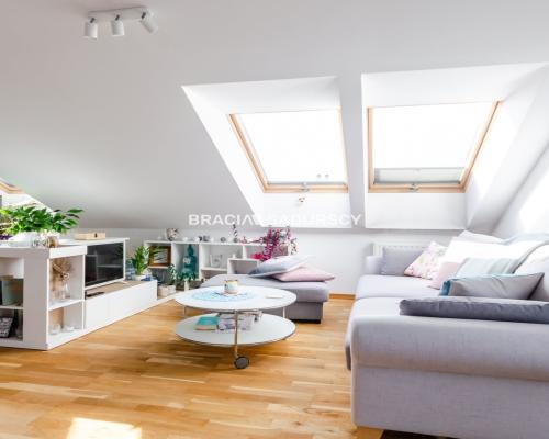 MIESZKANIE 2 POKOJE BALKON GARAŻ BRONOWICE