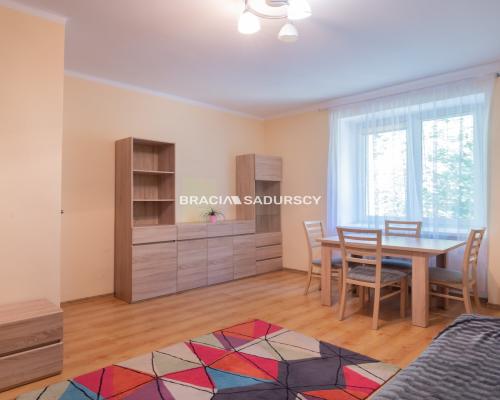 1-POK + KUCHNIA 31M2 OS WILLOWE NOWA HUTA PIWNICA