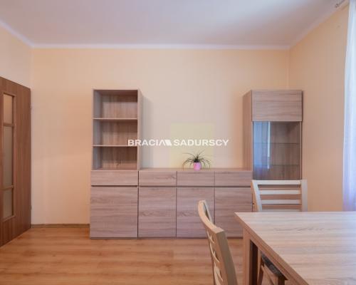 1-POK + KUCHNIA 31M2 OS WILLOWE NOWA HUTA PIWNICA
