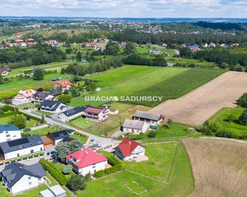 Jeziozany/Liszki – 54 ary, 29 arów budowlane
