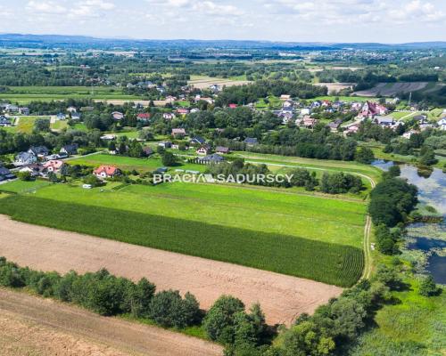Jeziozany/Liszki – 54 ary, 29 arów budowlane