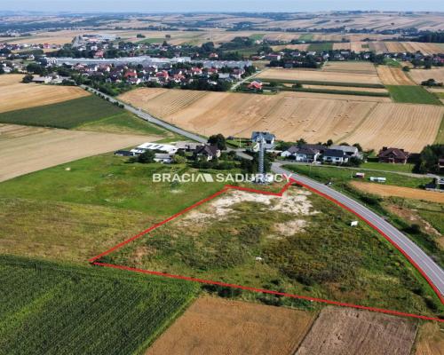 Działka usługowa przy drodze wojewódzkiej nr 794