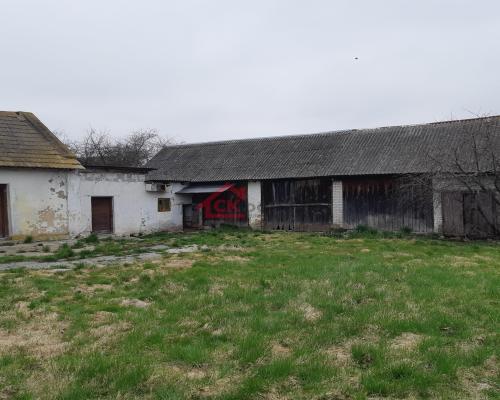 Dom wolnostojący, Gumienice, Pierzchnica