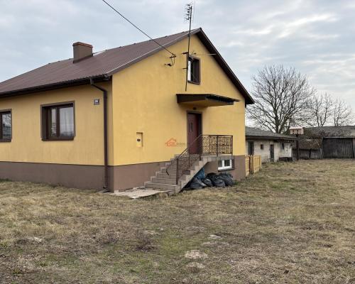 Dom i działka z dużym potencjałem w Osieku