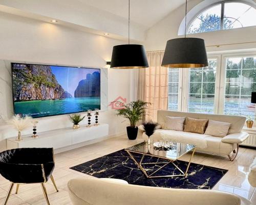 Luksusowy dom 255m2 Centrum Staszowa