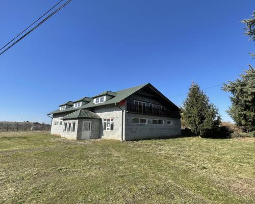 Nieruchomość 240m2 w Bogorii Skotnickiej
