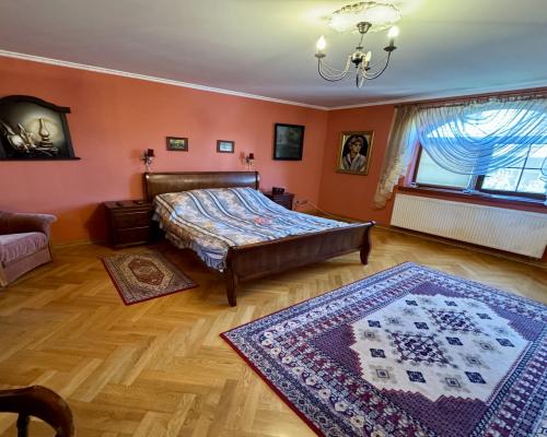 Na sprzedaż wyjątkowy dom 360 m² piękny gród, świetna lokalizacja! Starachowice