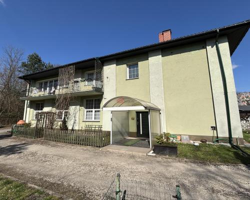 Dwa budynki w centrum Starachowic