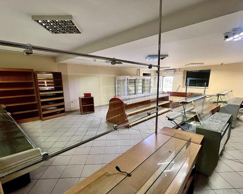 Lokal Handlowo - usługowy 120m2