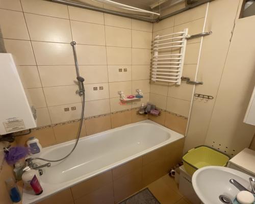 Hoża Kielce 62m2 do generalnego remontu