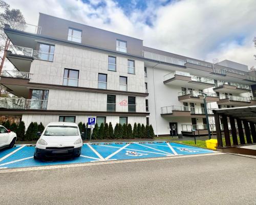 Park sosnowy 135,41m2 trzy Tarasy