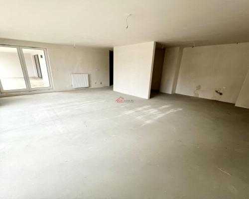 Park sosnowy 135,41m2 trzy Tarasy
