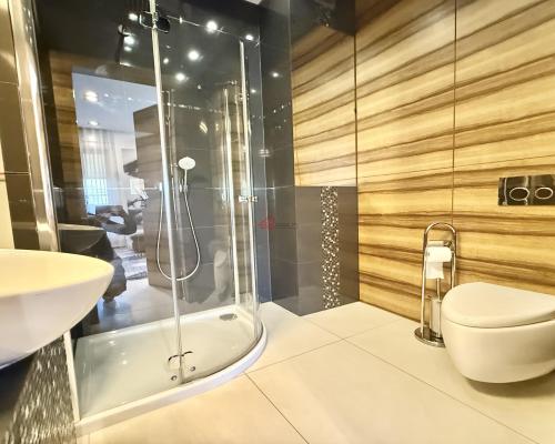 &lt;b&gt;Biuro Nieruchomości Ckdom prezentuje na sprzedaż prestiżowy apartament 56 m w topowej lokalizacji Kielc PROMENADA SOLN