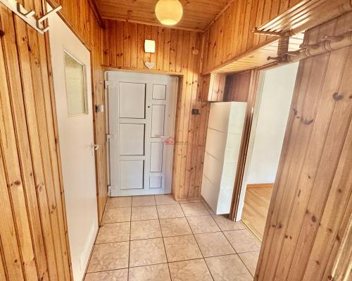 Wyjątkowa kawalerka z potencjałem – Staszów, ul. Kolejowa