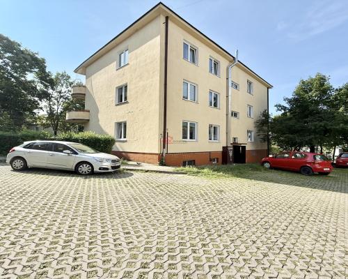 Mieszkanie 37 m² z loggią Do generalnego remontu Żeromskiego
